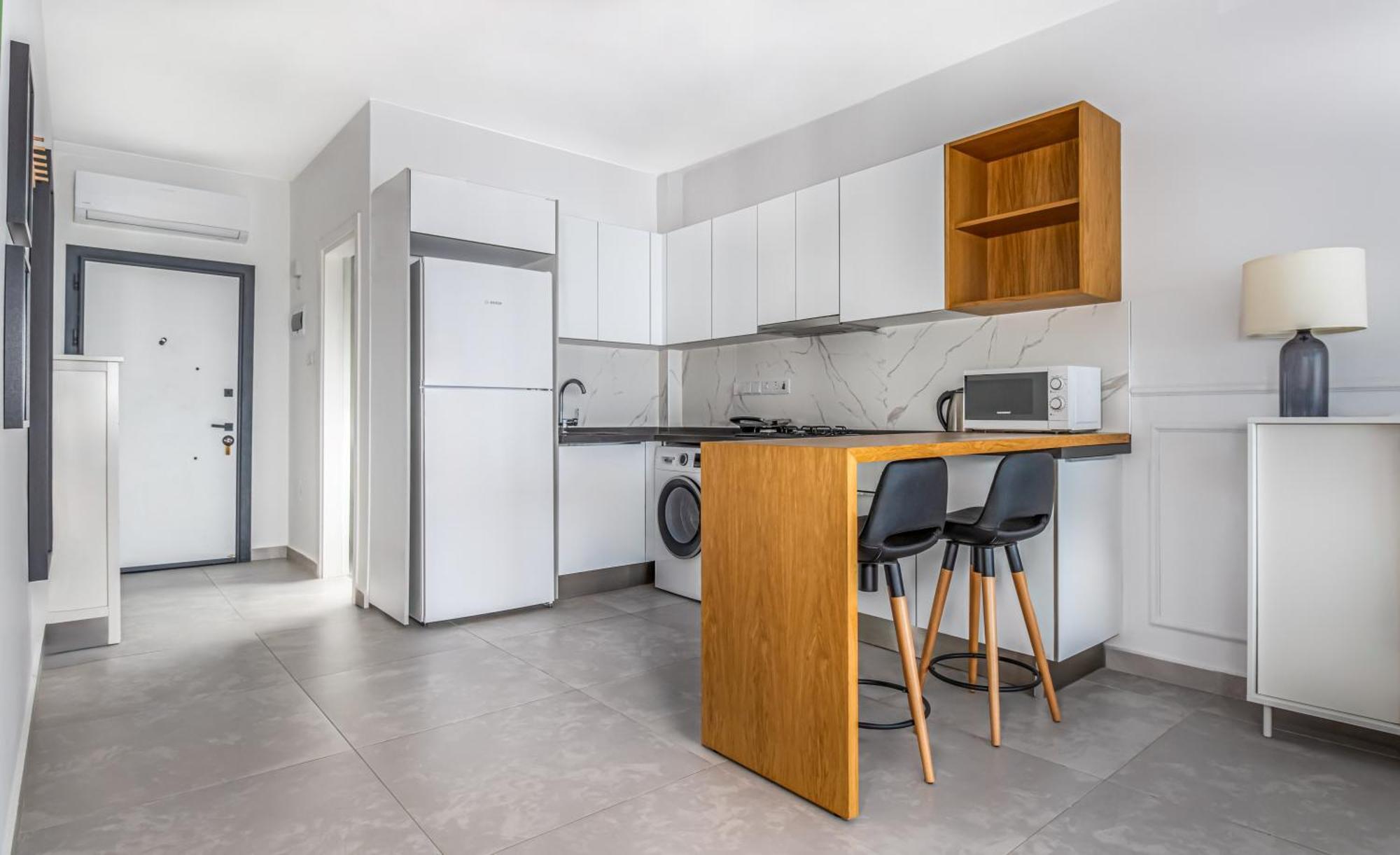 Caesar Blue Seaside Luxury Apartments Gastria Esterno foto