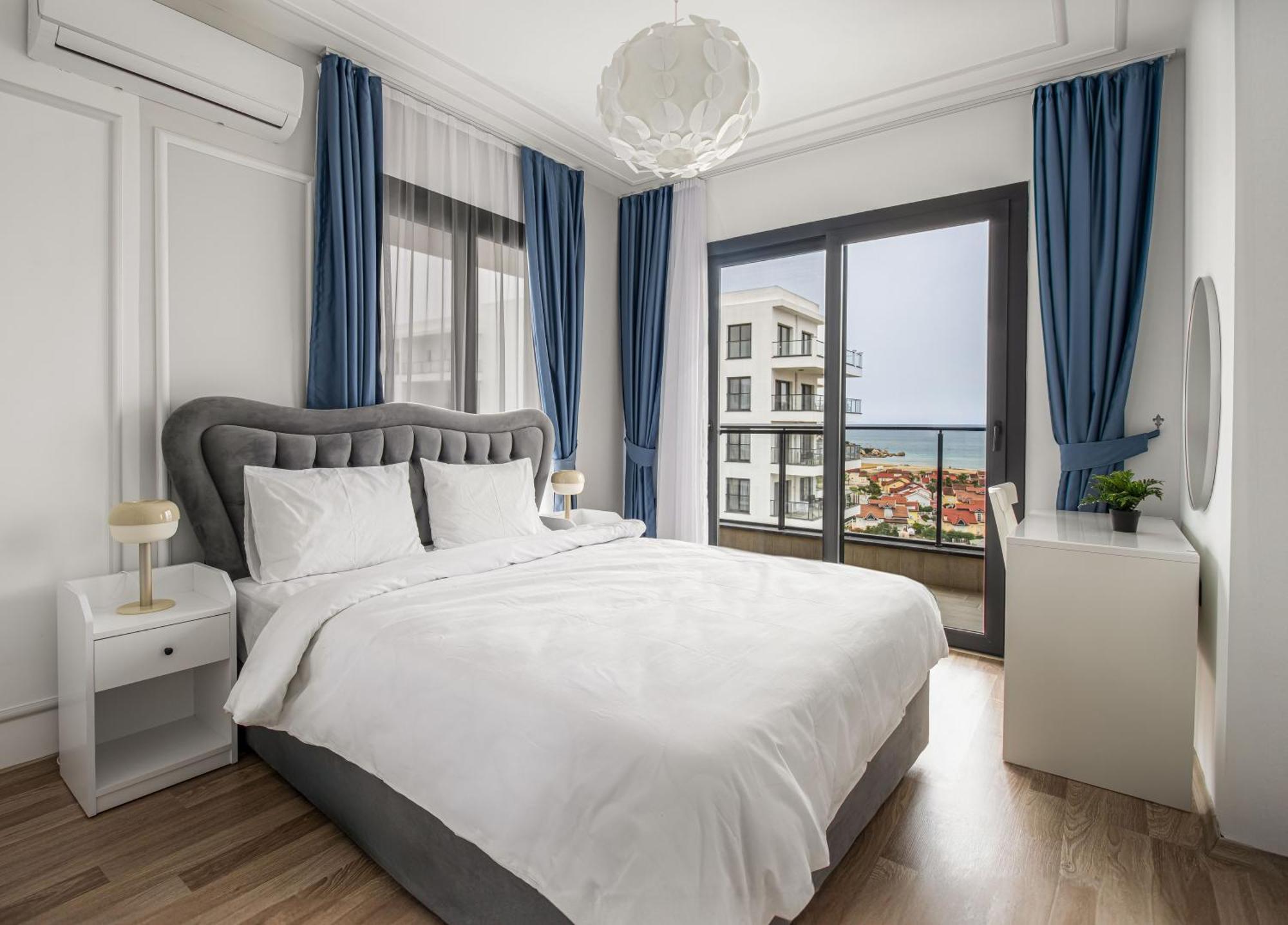 Caesar Blue Seaside Luxury Apartments Gastria Esterno foto