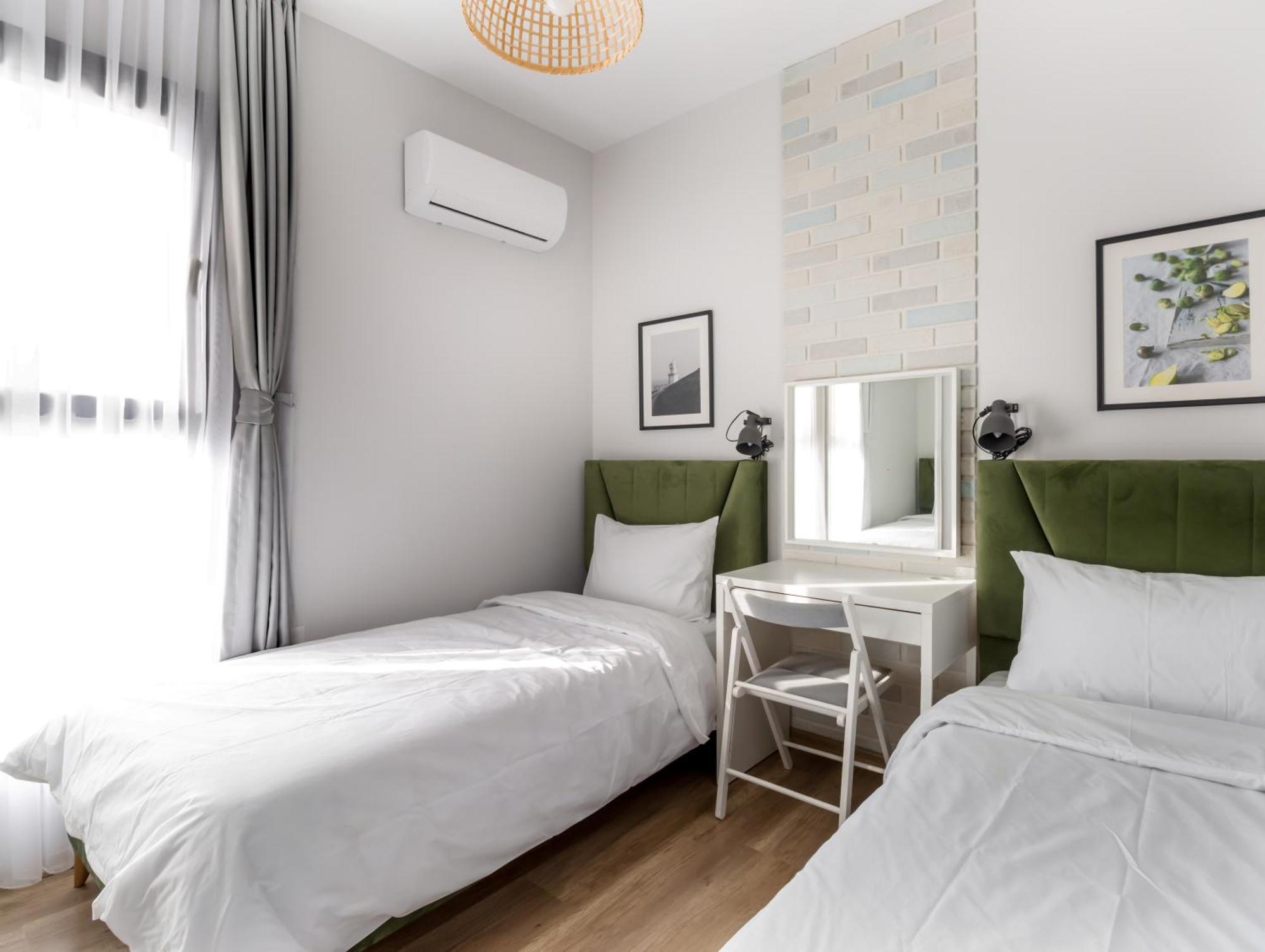 Caesar Blue Seaside Luxury Apartments Gastria Esterno foto
