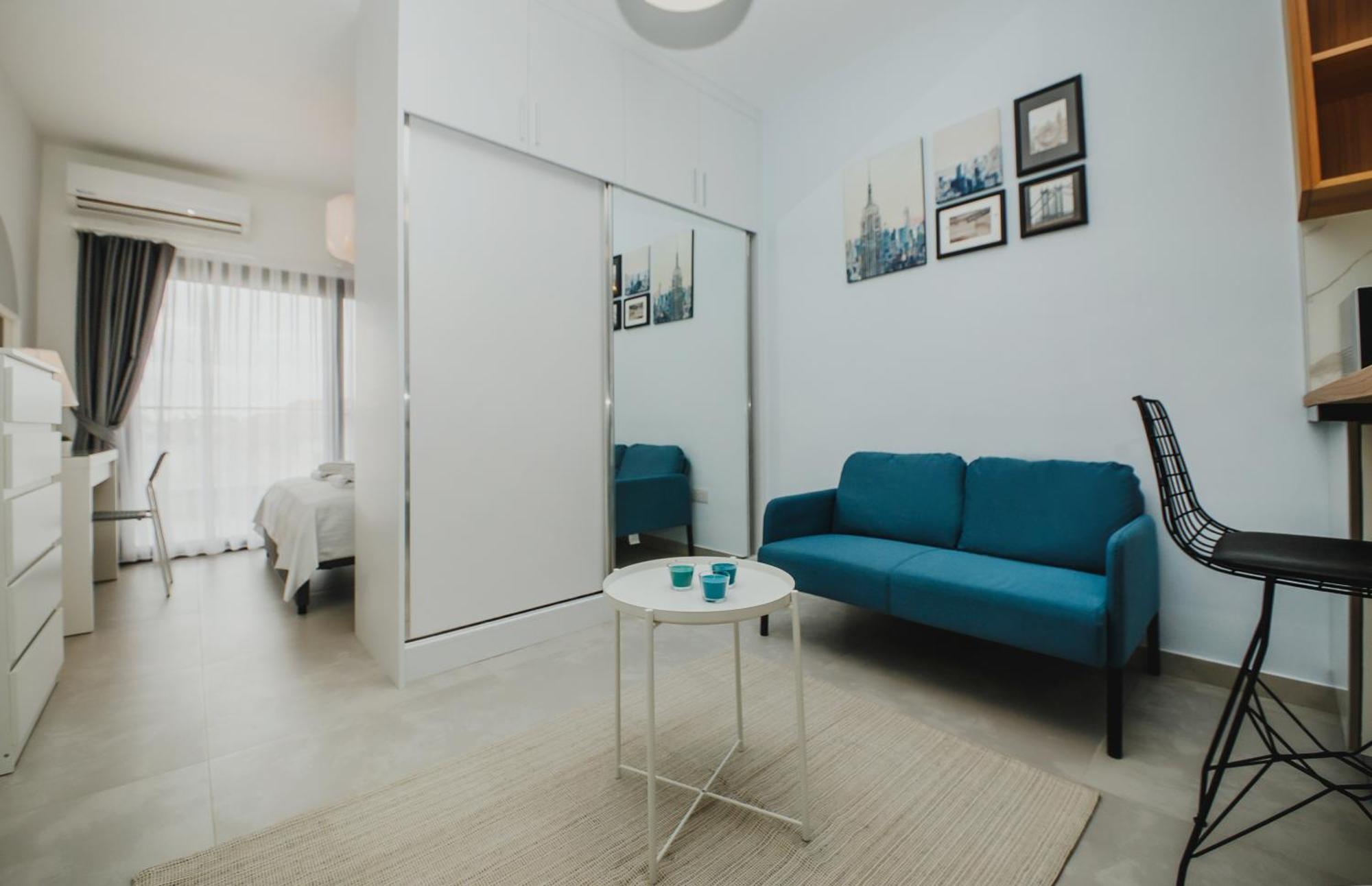 Caesar Blue Seaside Luxury Apartments Gastria Esterno foto