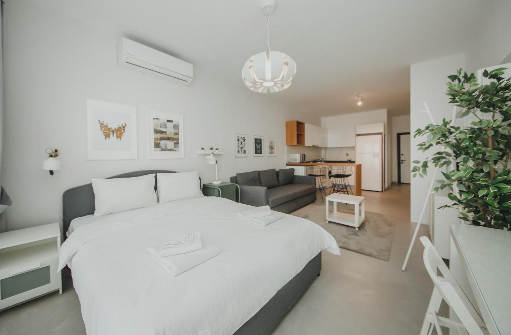 Caesar Blue Seaside Luxury Apartments Gastria Esterno foto