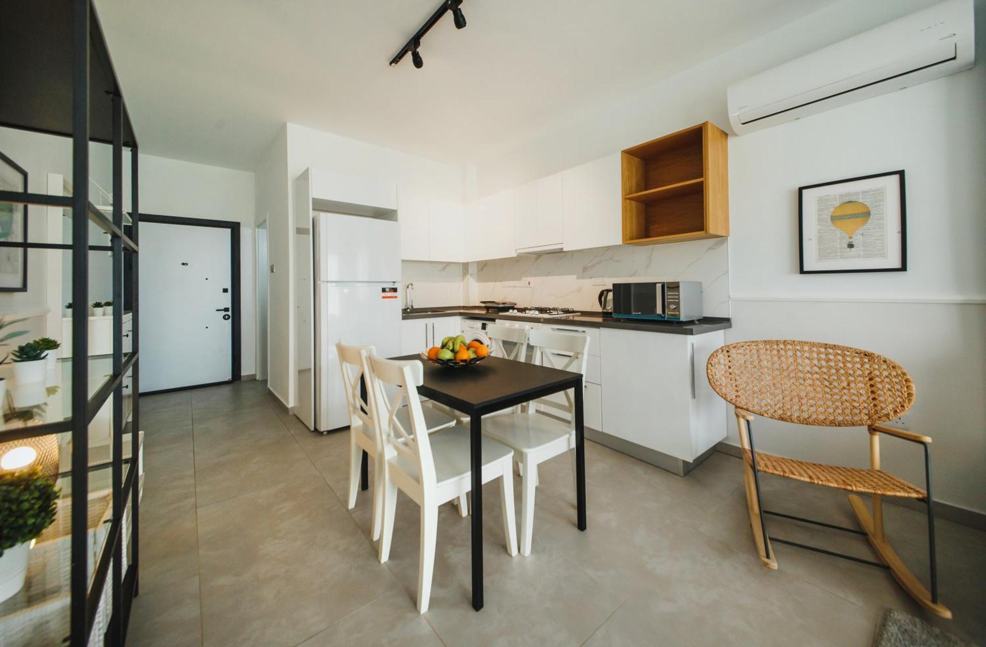 Caesar Blue Seaside Luxury Apartments Gastria Esterno foto