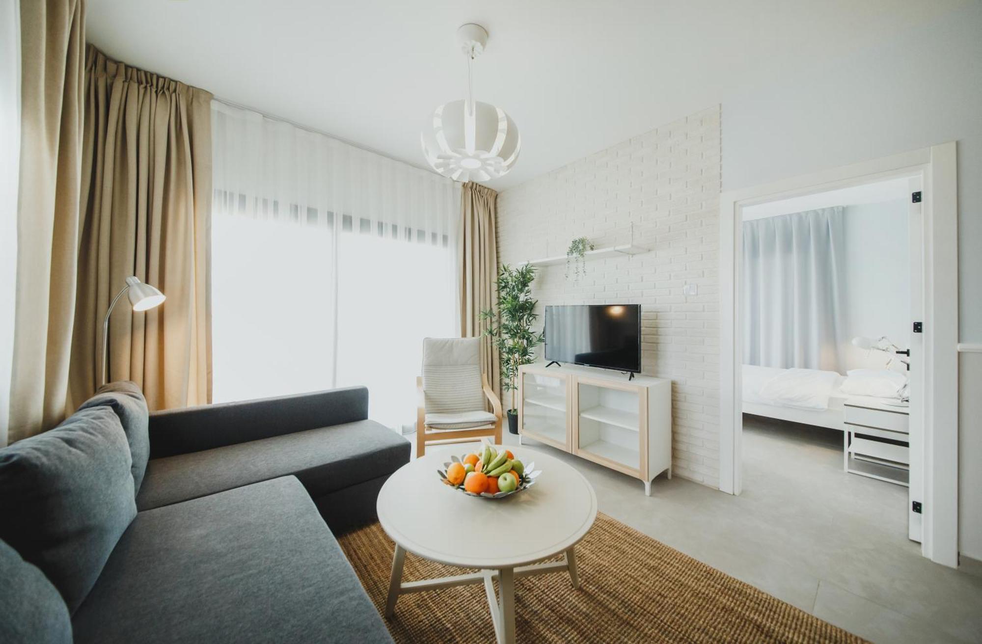 Caesar Blue Seaside Luxury Apartments Gastria Esterno foto