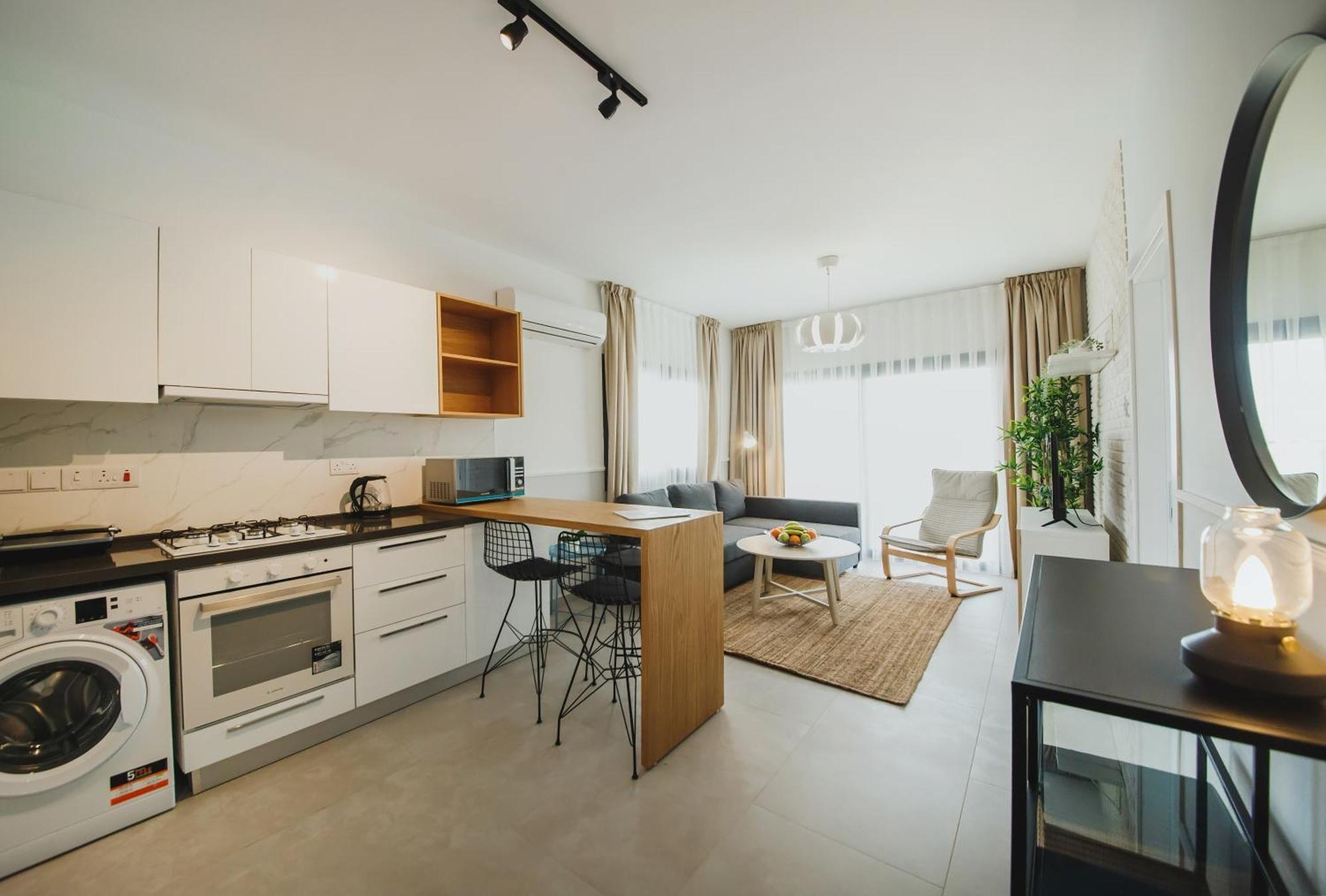 Caesar Blue Seaside Luxury Apartments Gastria Esterno foto
